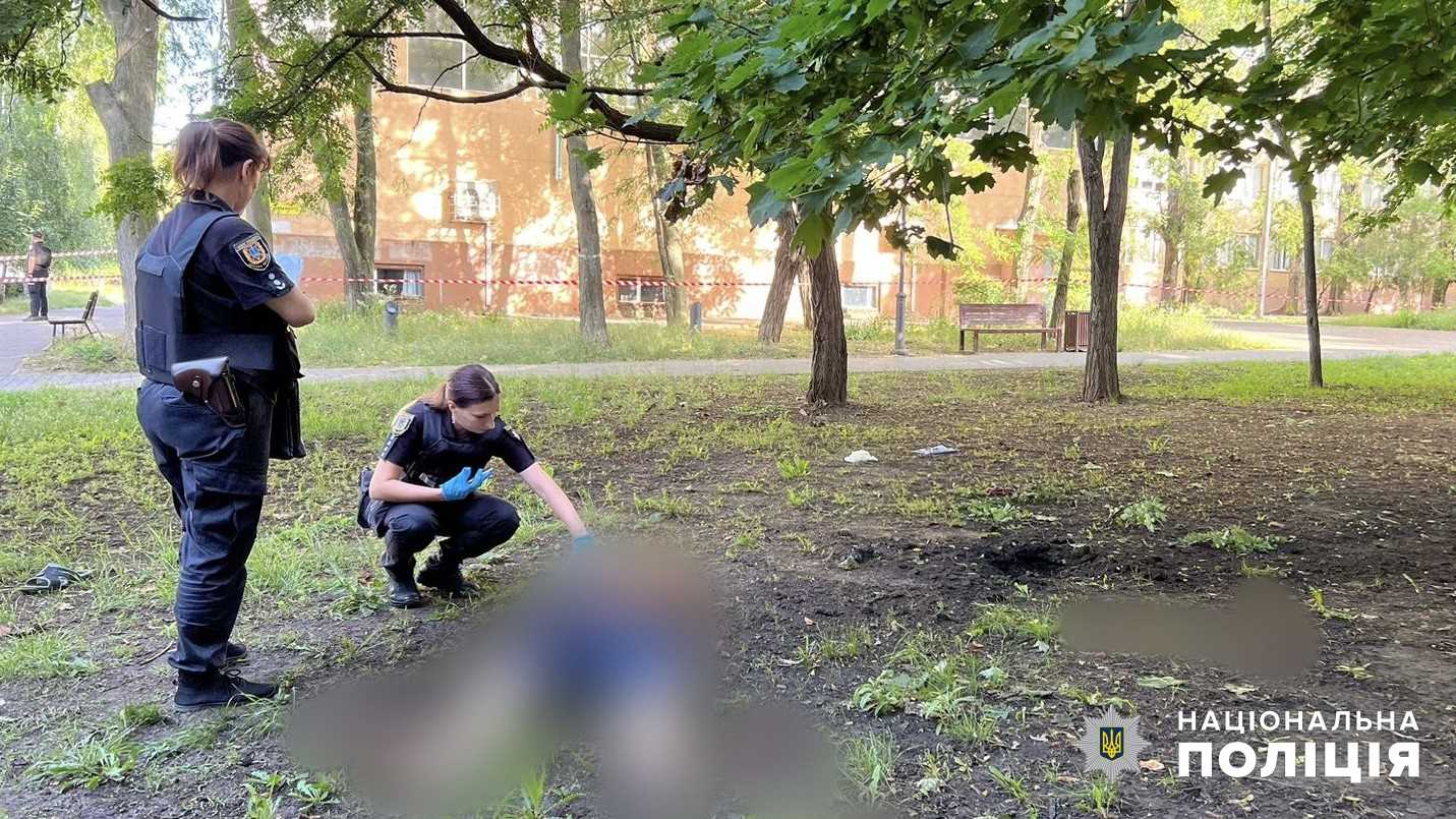 В Одесі чоловік підірвав себе гранатою у громадському місці