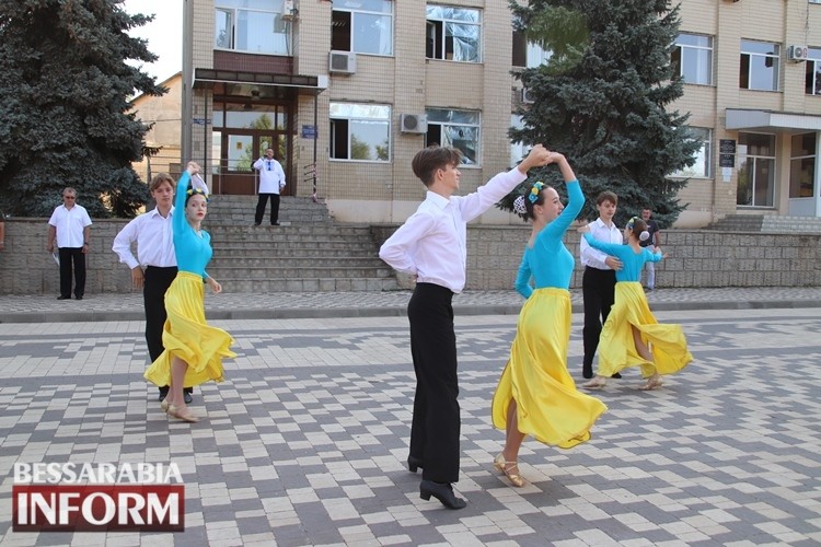 Синьо-жовтий стяг – гідним: в Болграді відзначили День Державного прапора України