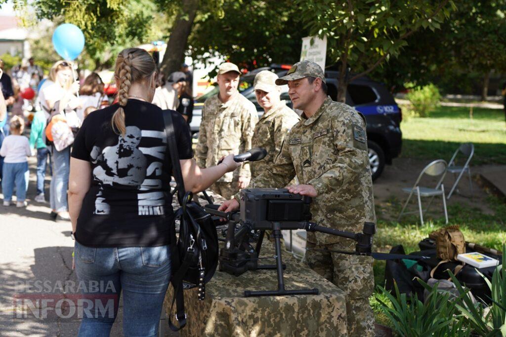 В Аккермані відбулася творча толока "Всі свої": під час благодійного заходу зібрали понад 175 тисяч гривень на РЕБ для захисників