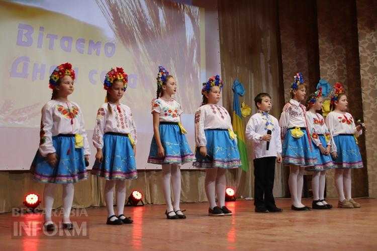 Усім серцем з Україною: Залізничне Болградської громади відзначило річницю свого заснування фестивалем української культури