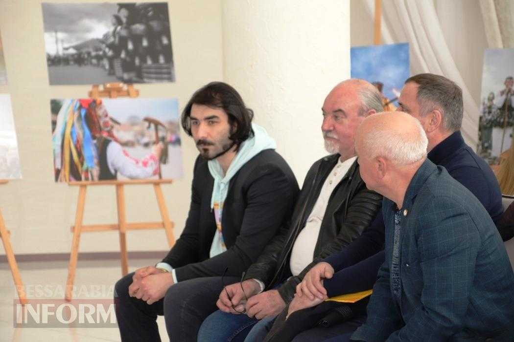 Традиції крізь об’єктив: у Болграді презентували унікальну фотовиставку