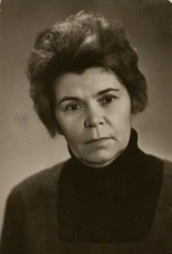 Ніна Строката