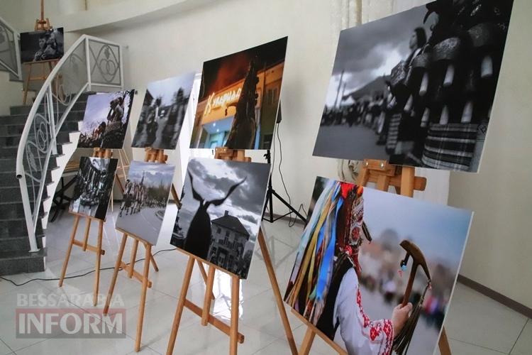 Традиції крізь об’єктив: у Болграді презентували унікальну фотовиставку