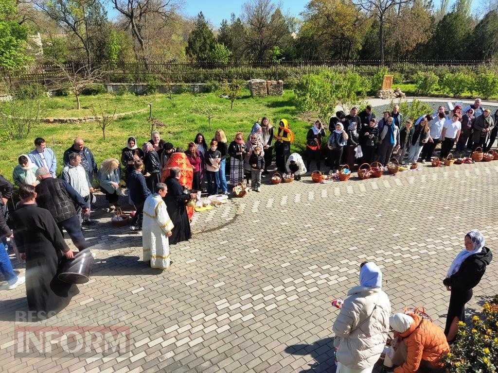 Світло Пасхи у Болграді: молитви за мир і надія на повернення захисників