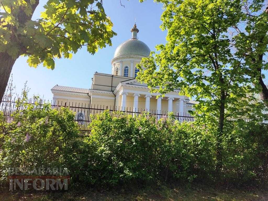Світло Пасхи у Болграді: молитви за мир і надія на повернення захисників