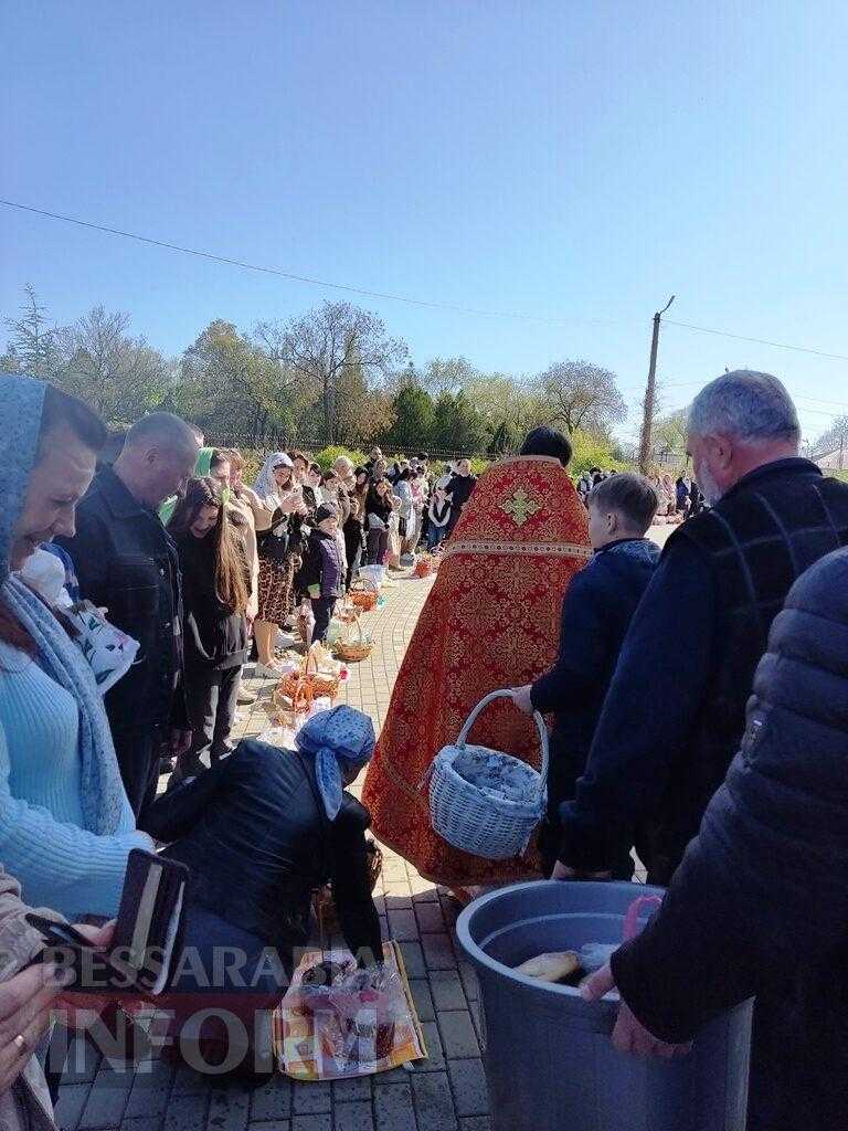 Світло Пасхи у Болграді: молитви за мир і надія на повернення захисників