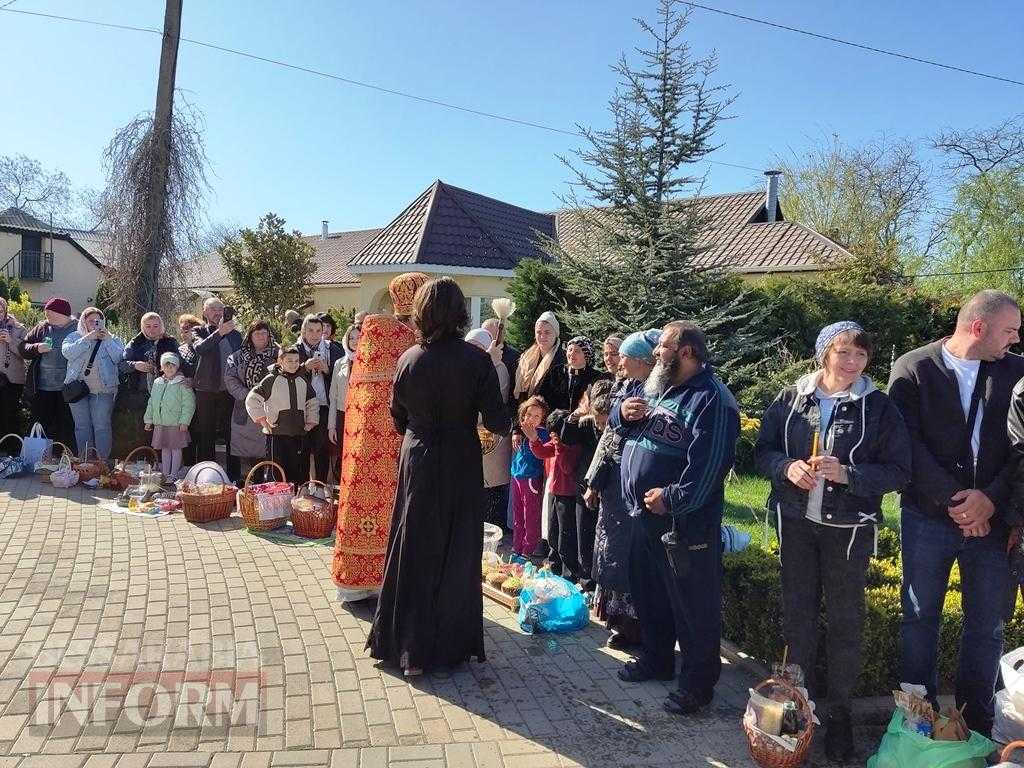 Світло Пасхи у Болграді: молитви за мир і надія на повернення захисників