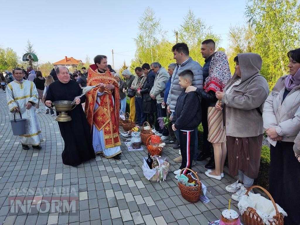 Світло Пасхи у Болграді: молитви за мир і надія на повернення захисників