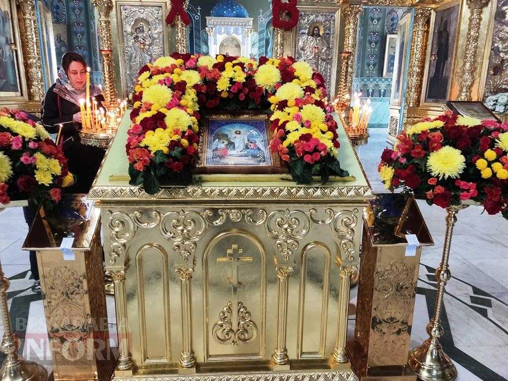 Світло Пасхи у Болграді: молитви за мир і надія на повернення захисників