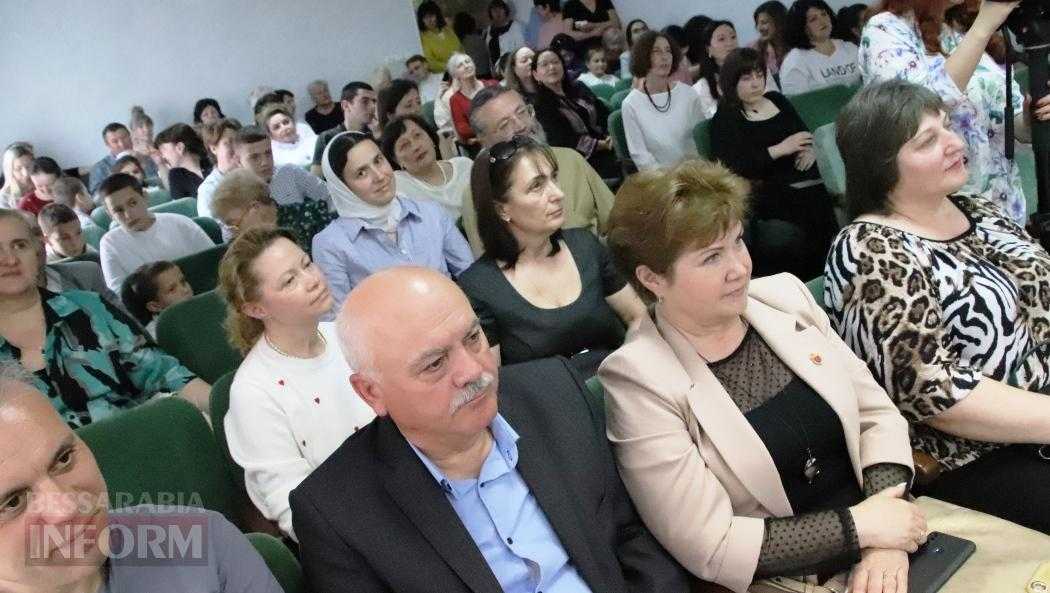 Болградська музична школа відзначила 65-річний шлях до сердець