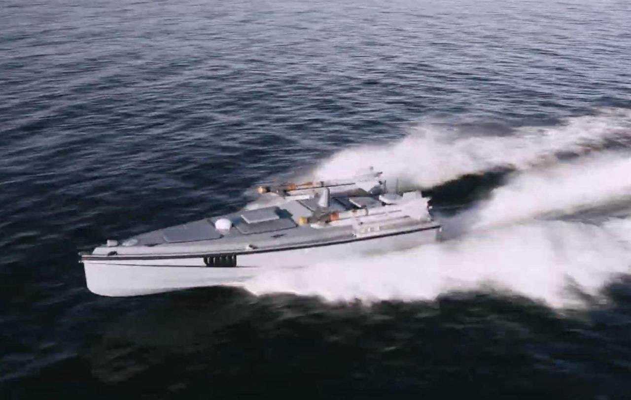 БЕК <i>Magura V7</i>, озброєний зенітними ракетами <i>AIM-9 Sidewinders</i>