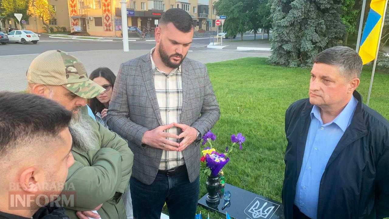 Вшанування пам'яті загиблих військових по-ізмаїльськи: активісти та міська влада продовжують шукати компроміс