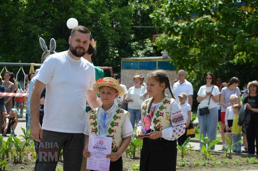 Літо у Кілії розпочалося з яскравого фестивалю талантів та подарунків від "Фонда Добра та Любові"