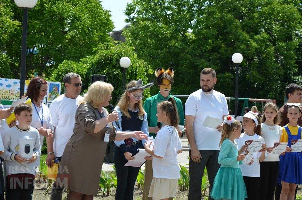 Літо у Кілії розпочалося з яскравого фестивалю талантів та подарунків від "Фонда Добра та Любові"