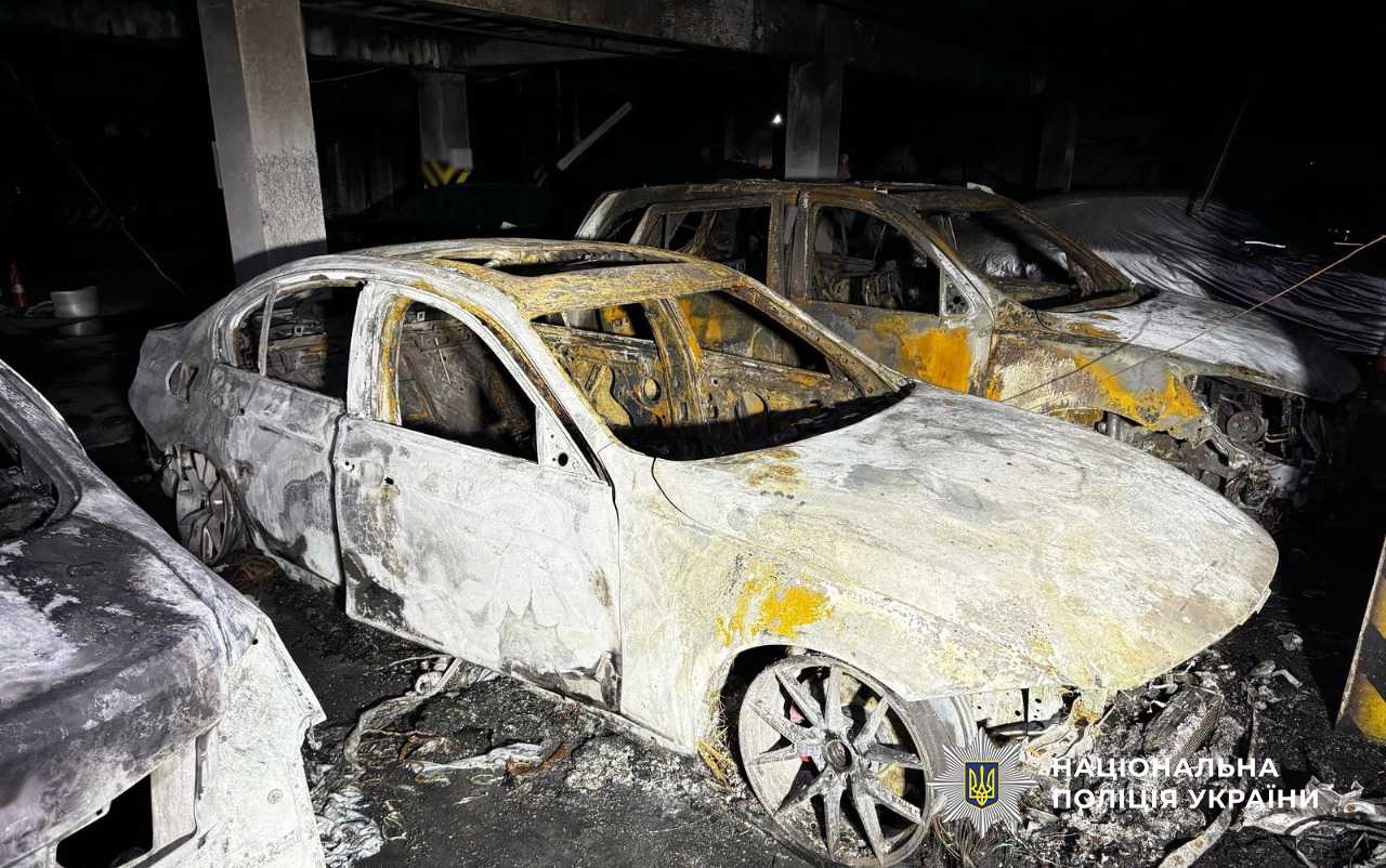 Завершено розслідування щодо підпалу автівок в підземному паркінгу Одеси