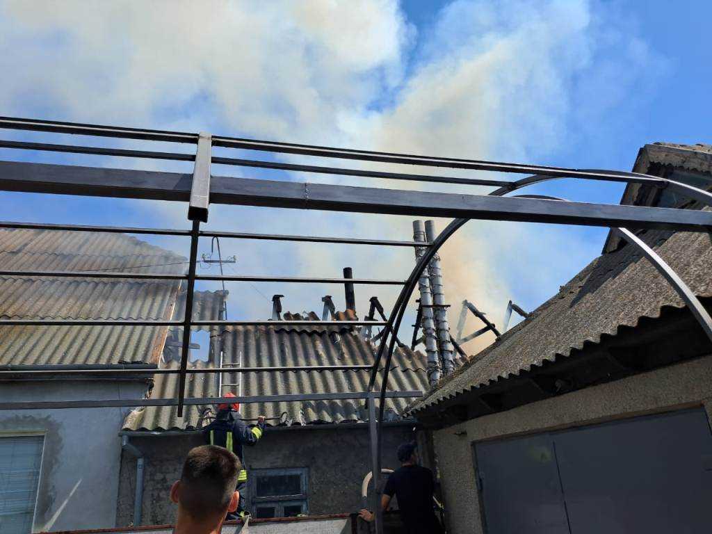 В Ізмаїлі спалахнула пожежа у приватному будинку
