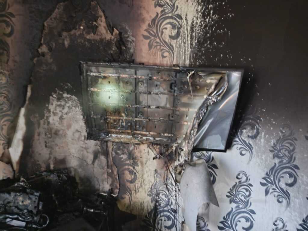 Стали відомі причина та наслідки пожежі, яка сталася сьогодні зранку у багатоповерхівці Ізмаїла