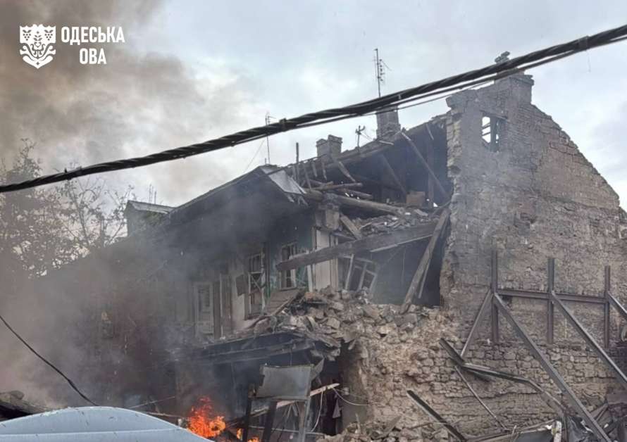 Трагедія в Одесі: Терористичний удар по житловому будинку, загинули люди.