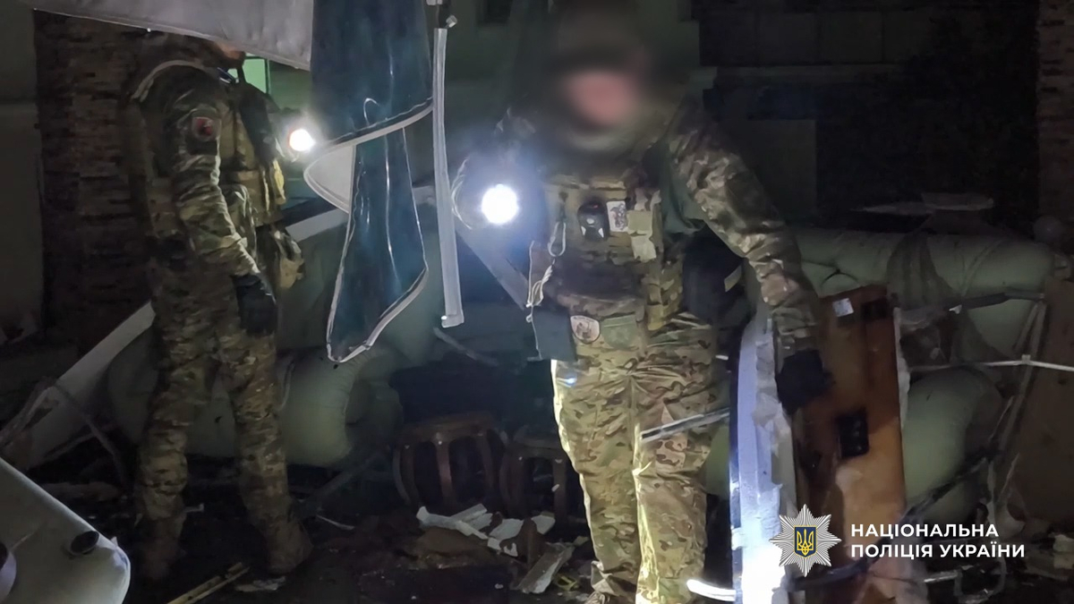 Вибухотехніки Одеси: знешкодження уламків “Шахеда” в квартирі.