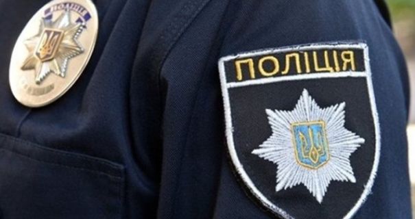 Жертва на дорозі: поліцейський за кермом збив жінку на смерть в Одеській області.