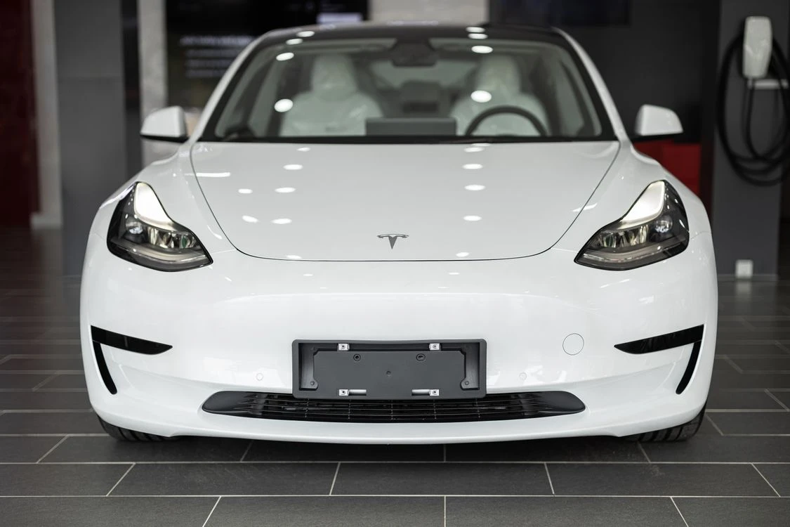 Оптика Tesla