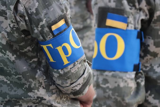 Зловживання коштами на оборону: Понад мільйон грн за фіктивну участь у боях – справа двох посадовців ТрО в суді.